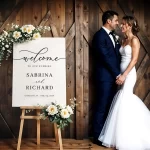 Heartfelt wedding signs